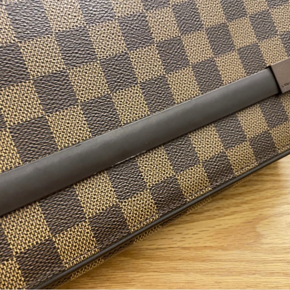 Es. Retail $1400 Authentic Louis Vuitton Damier Ebene Tribeca Carre Bag - Picture 2 of 7